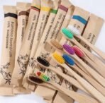 ⁦فرشاة أسنان Bamboo Eco – صديقة للبيئة وقابلة للتحلل الحيوي⁩ - الصورة ⁦4⁩