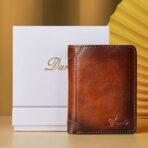 ⁦أناقة رجالية بحماية ذكية
محفظة دانتي الجلدية العمودية بتقنية RFID⁩ - الصورة ⁦6⁩